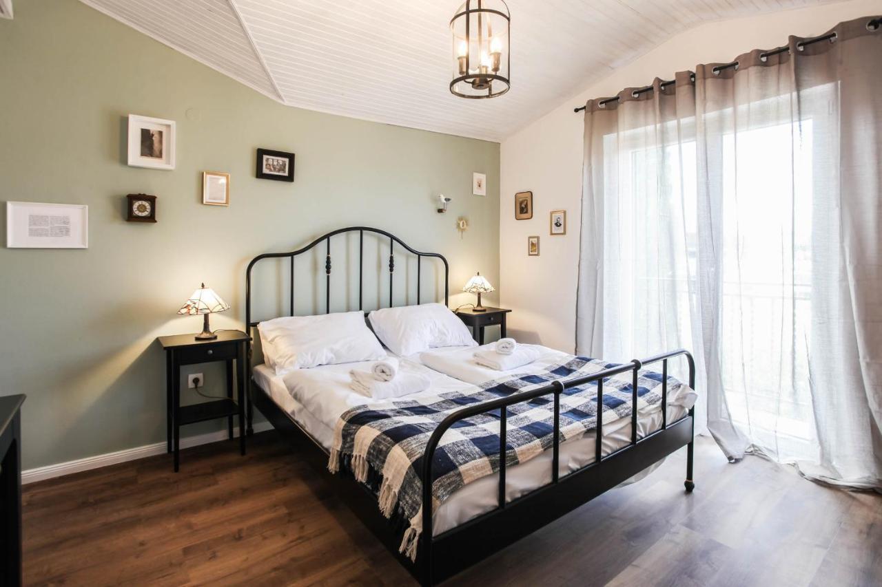 Sherlock'S Holidays Boutique Rooms Portorož Exteriör bild
