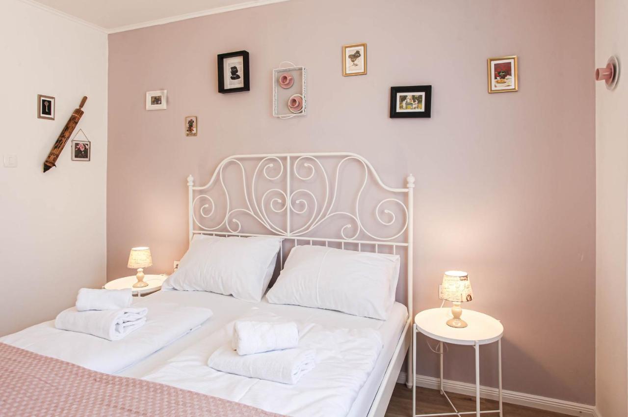 Sherlock'S Holidays Boutique Rooms Portorož Exteriör bild
